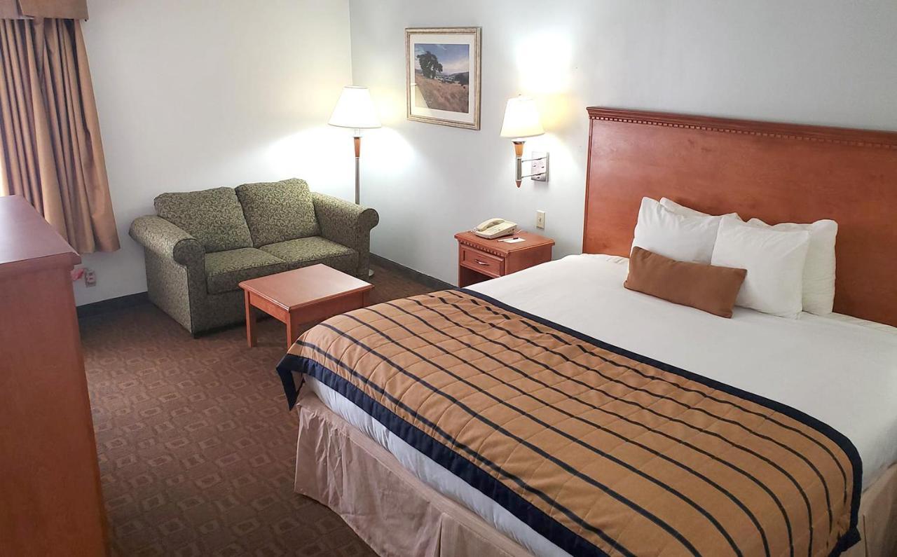 Coratel Inn & Suites By Jasper New Braunfels Ih-35 Ext 189 Exterior foto