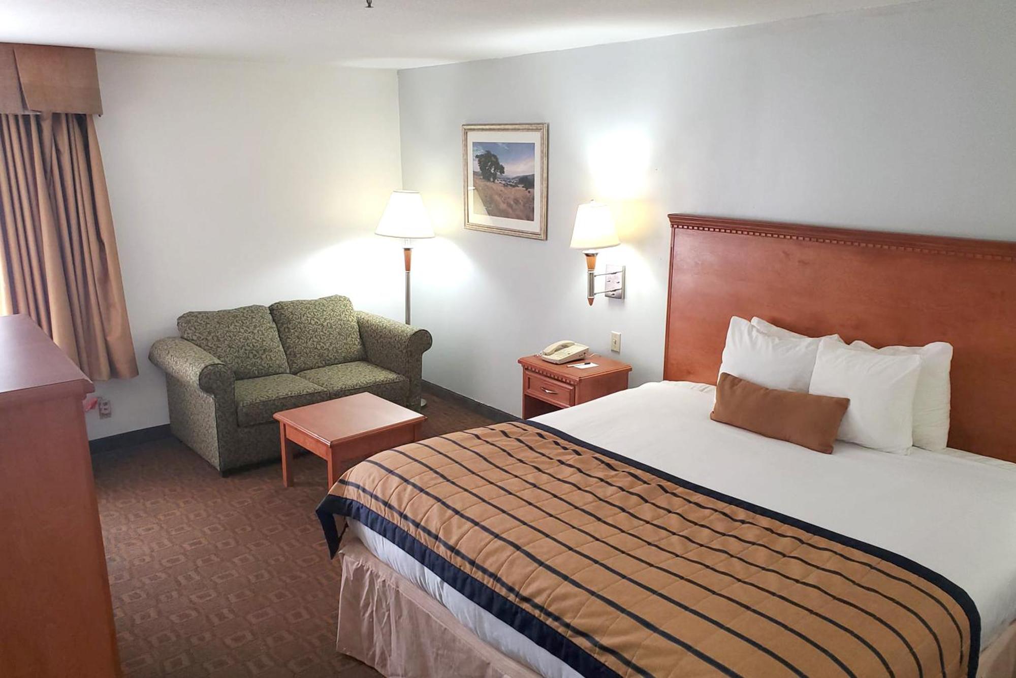 Coratel Inn & Suites By Jasper New Braunfels Ih-35 Ext 189 Exterior foto